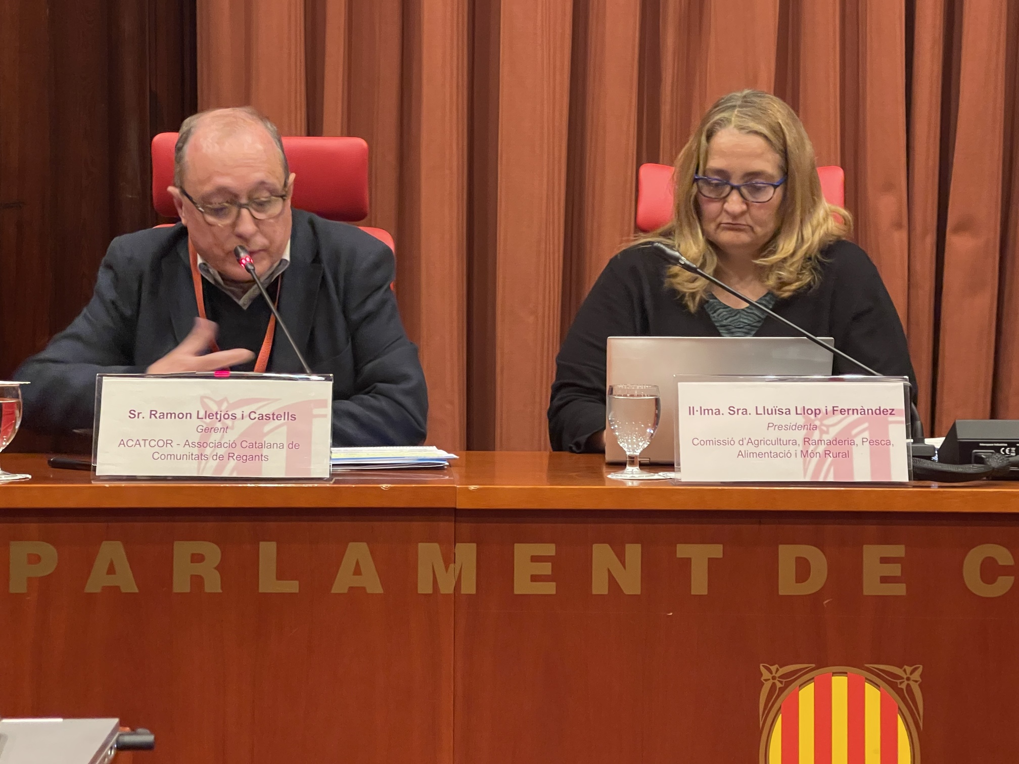 O amb els regants en defensa del Trasvase, o amb Sánchez i el seu objectiu de tancar-lo